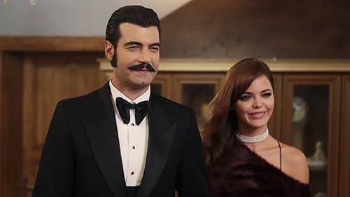 Murat Ünalmis and Hilal Altinbilek in 43. Bolum (2019)