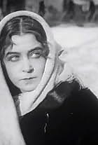 Vera Orlova in Prostitutka (1927)