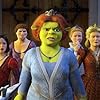 Cameron Diaz, Julie Andrews, Larry King, Cheri Oteri, Amy Poehler, and Amy Sedaris in Shrek the Third (2007)