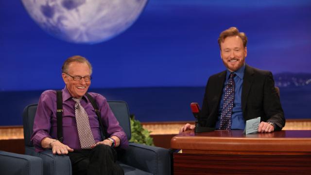 Larry King and Conan O'Brien in Conan (2010)