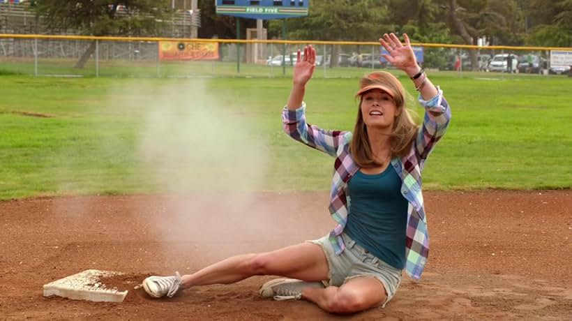 Maggie Lawson in Back in the Game (2013)