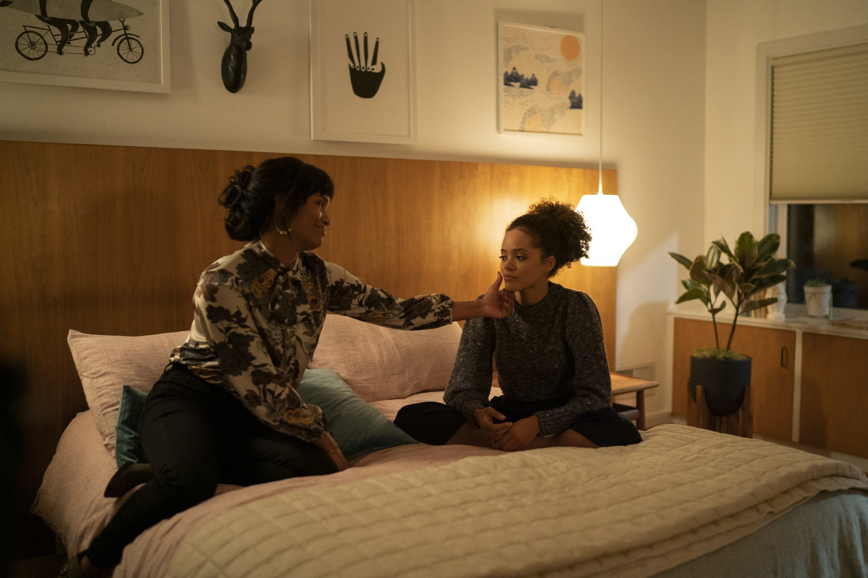 Joy Bryant and Quintessa Swindell in Trinkets (2019)