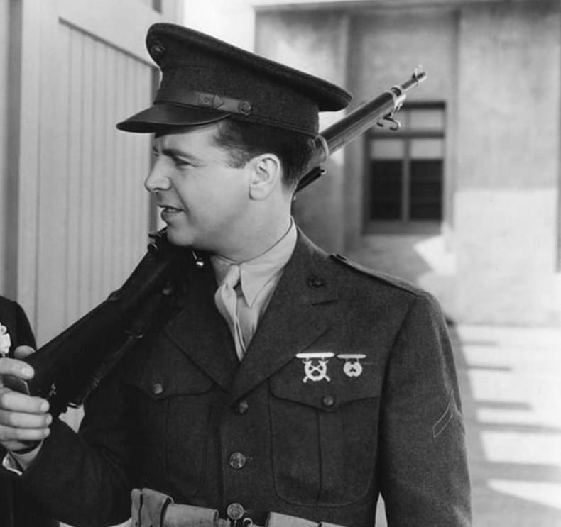 Dick Powell in The Singing Marine (1937)