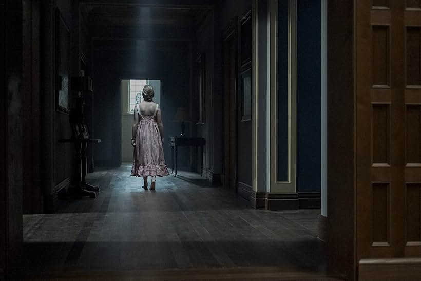 Victoria Pedretti in The Haunting of Bly Manor (2020)