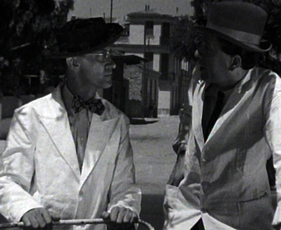 Mimis Fotopoulos and Dinos Iliopoulos in You've Got to Keep Cool (1951)