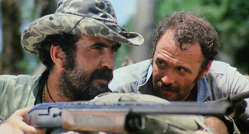 Salvatore Basile and Robert Kerman in Cannibal Holocaust (1980)