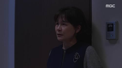 Gil Hae-Yeon in Episode #1.14 (2019)