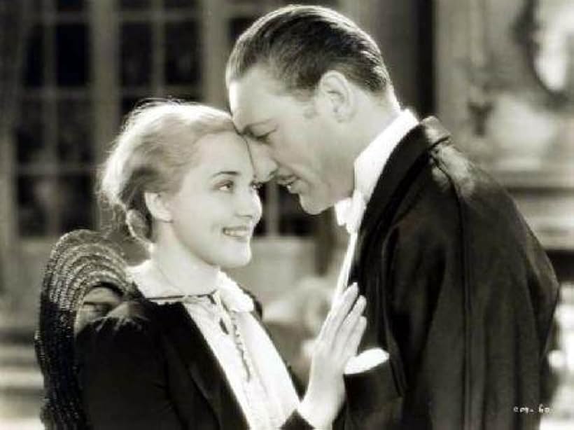 Marian Marsh and Warren William in Beauty and the Boss (1932)