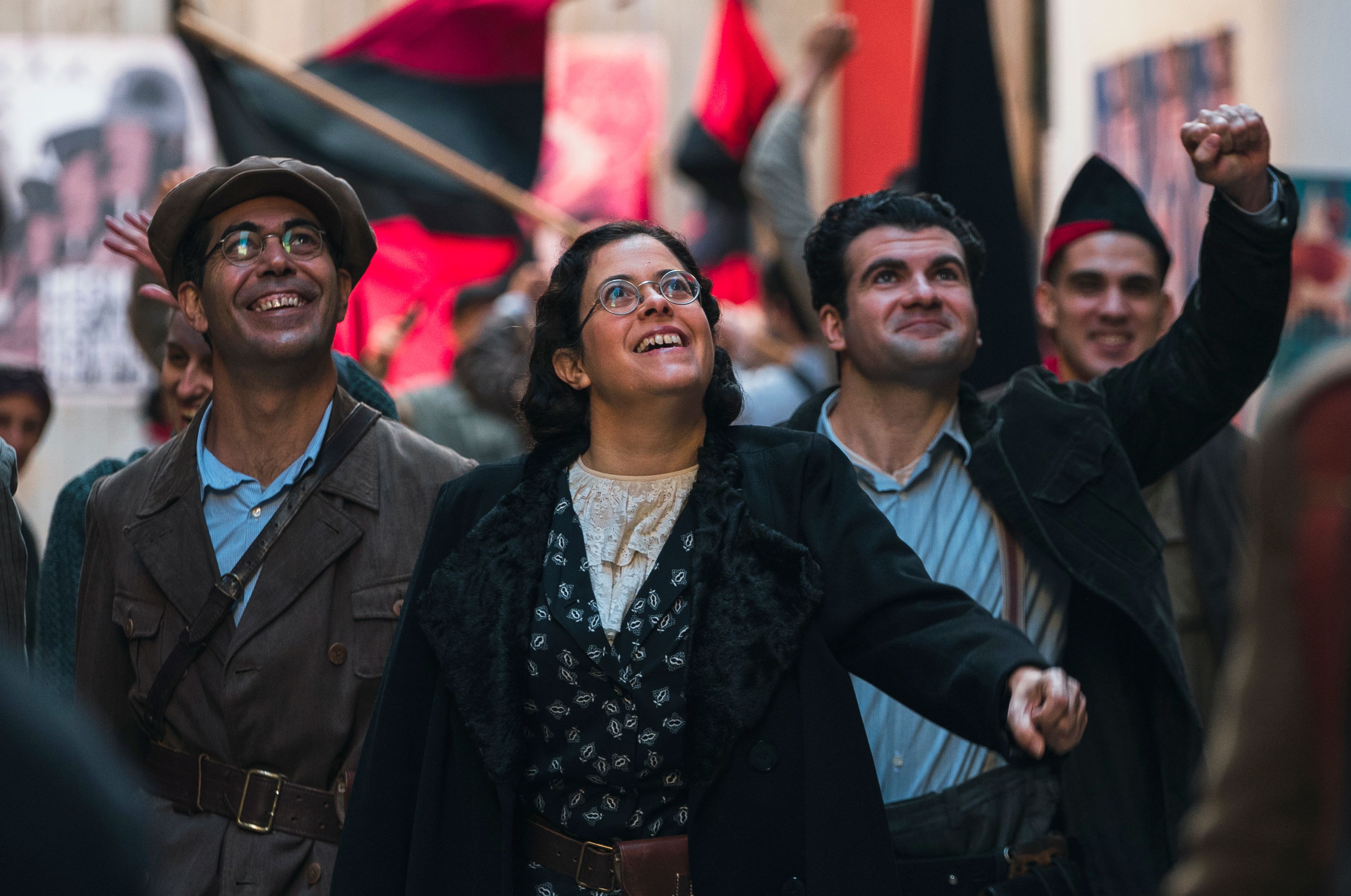 Òscar Muñoz, Màrcia Cisteró, and Pep Ambròs in Frederica Montseny, la dona que parla (2021)