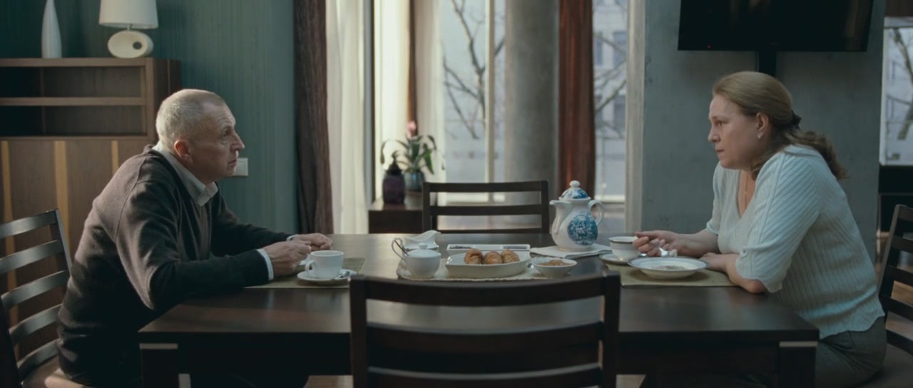 Nadezhda Markina and Andrey Smirnov in Elena (2011)