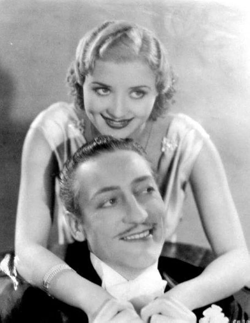 Marian Marsh and Warren William in Beauty and the Boss (1932)