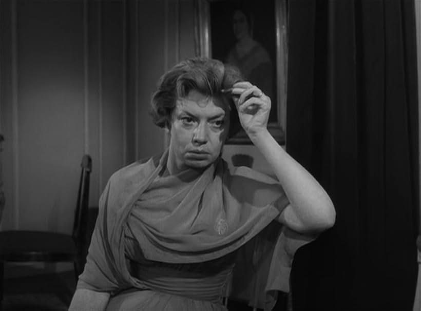 Patricia de Morelos in The Exterminating Angel (1962)