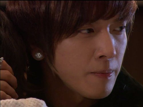 Jung Yong-hwa in You Are Beautiful (2009)