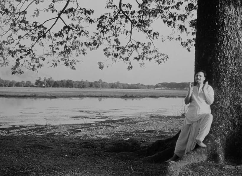 Anil Chatterjee in The Cloud-Capped Star (1960)