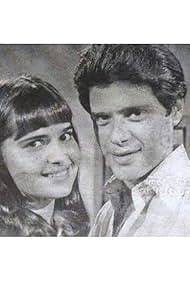 Grecia Colmenares and Henry Zakka in Drama de amor en el Bloque 6 (1979)