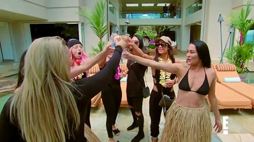 Total Divas: Bella Twins' Big Hawaii Surprise