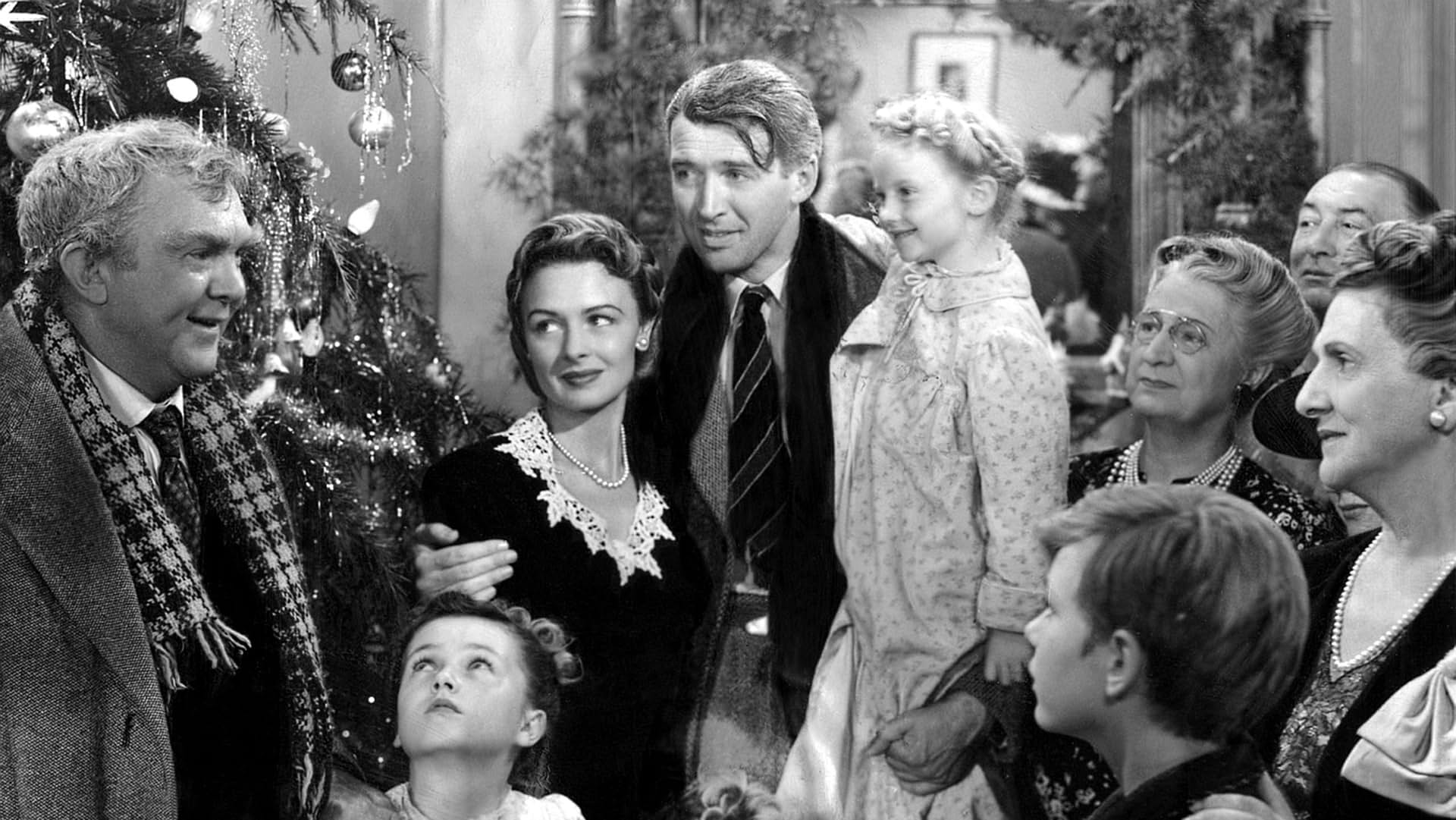 James Stewart, Donna Reed, Beulah Bondi, Carol Coombs, Karolyn Grimes, and Thomas Mitchell in It's a Wonderful Life (1946)