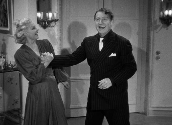 Sacha Guitry and Elvire Popesco in Ils étaient neuf célibataires (1939)