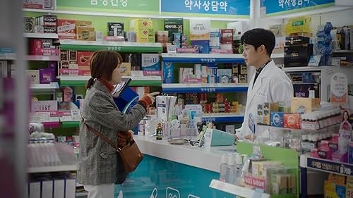 Han Ji-min and Jung Hae-in in One Spring Night (2019)