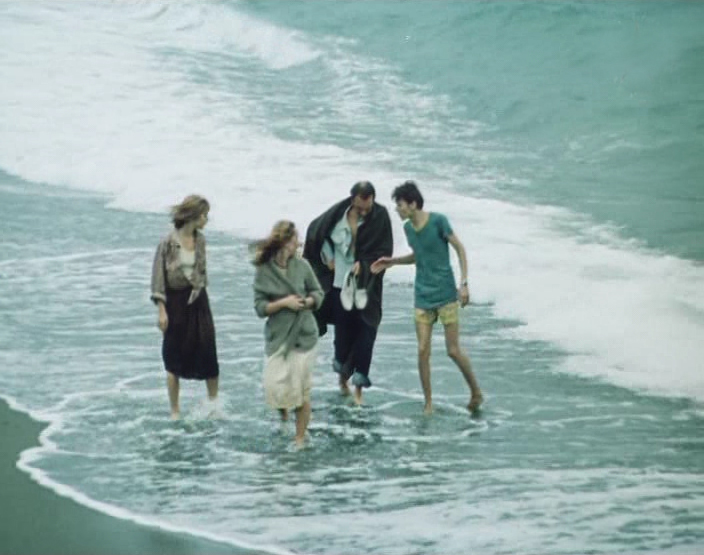 Aleksey Batalov, Vera Glagoleva, Nikita Mikhaylovsky, and Nijole Ozelyte in Zontik dlya novobrachnykh (1986)