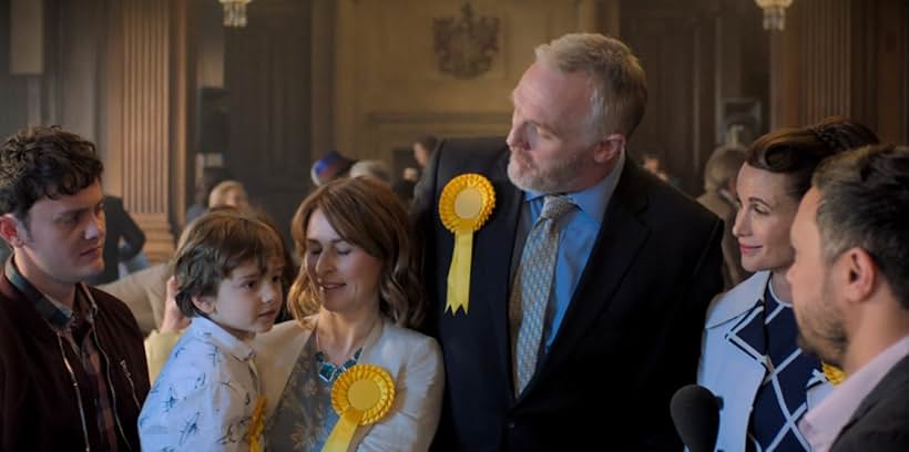 Andie MacDowell, Helen Baxendale, Adriano Broccu, Andrew Joshi, Greg Davies, and Tyger Drew-Honey in Cuckoo (2012)