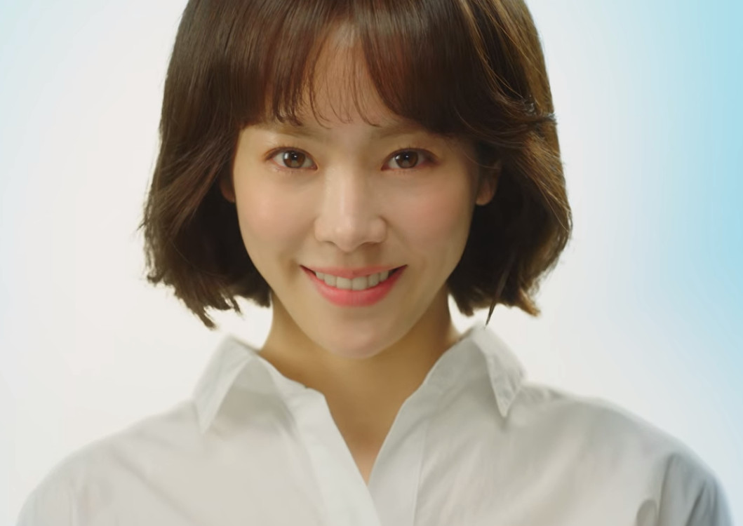 Han Ji-min in Joon Ha's Watch (2019)