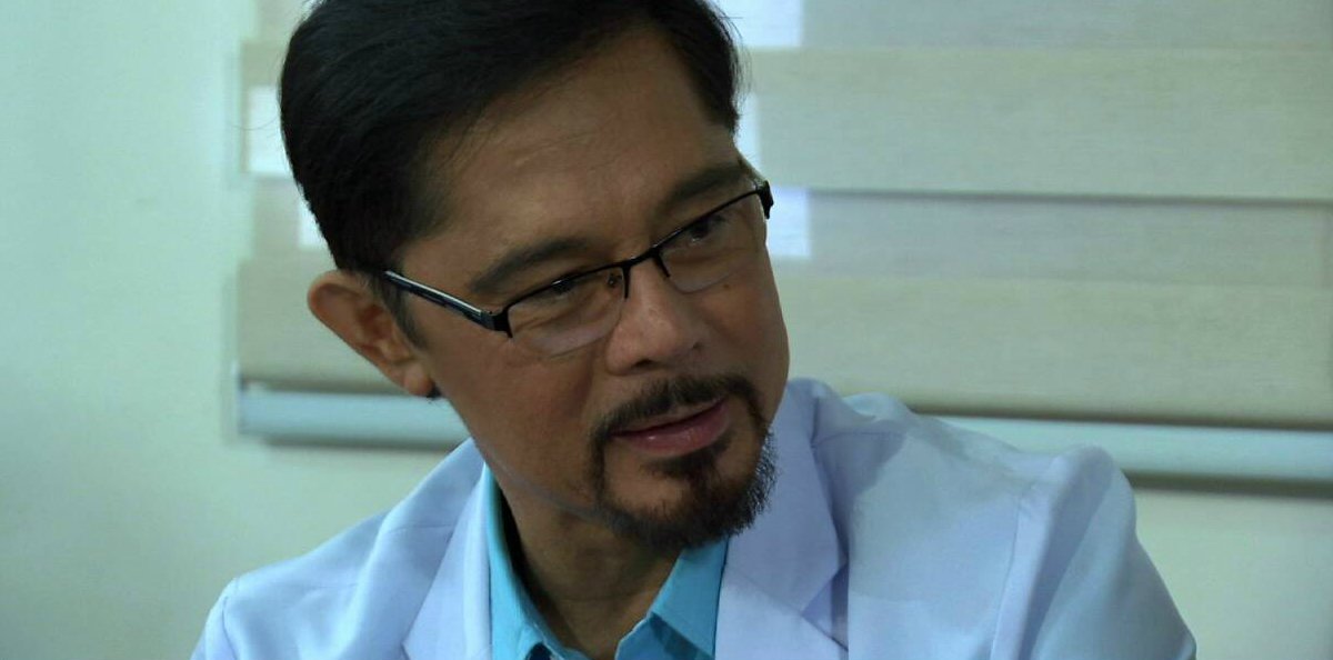 Christopher De Leon in Kambal, karibal (2017)