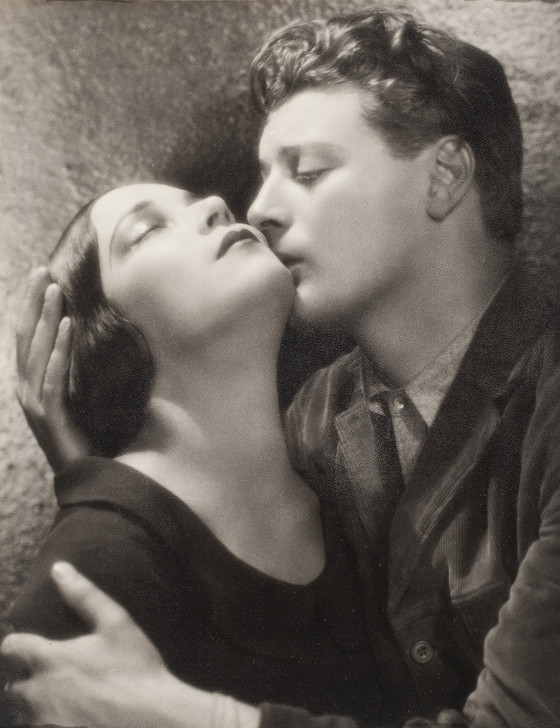 Dolores Del Río and Ralph Forbes in The Trail of '98 (1928)