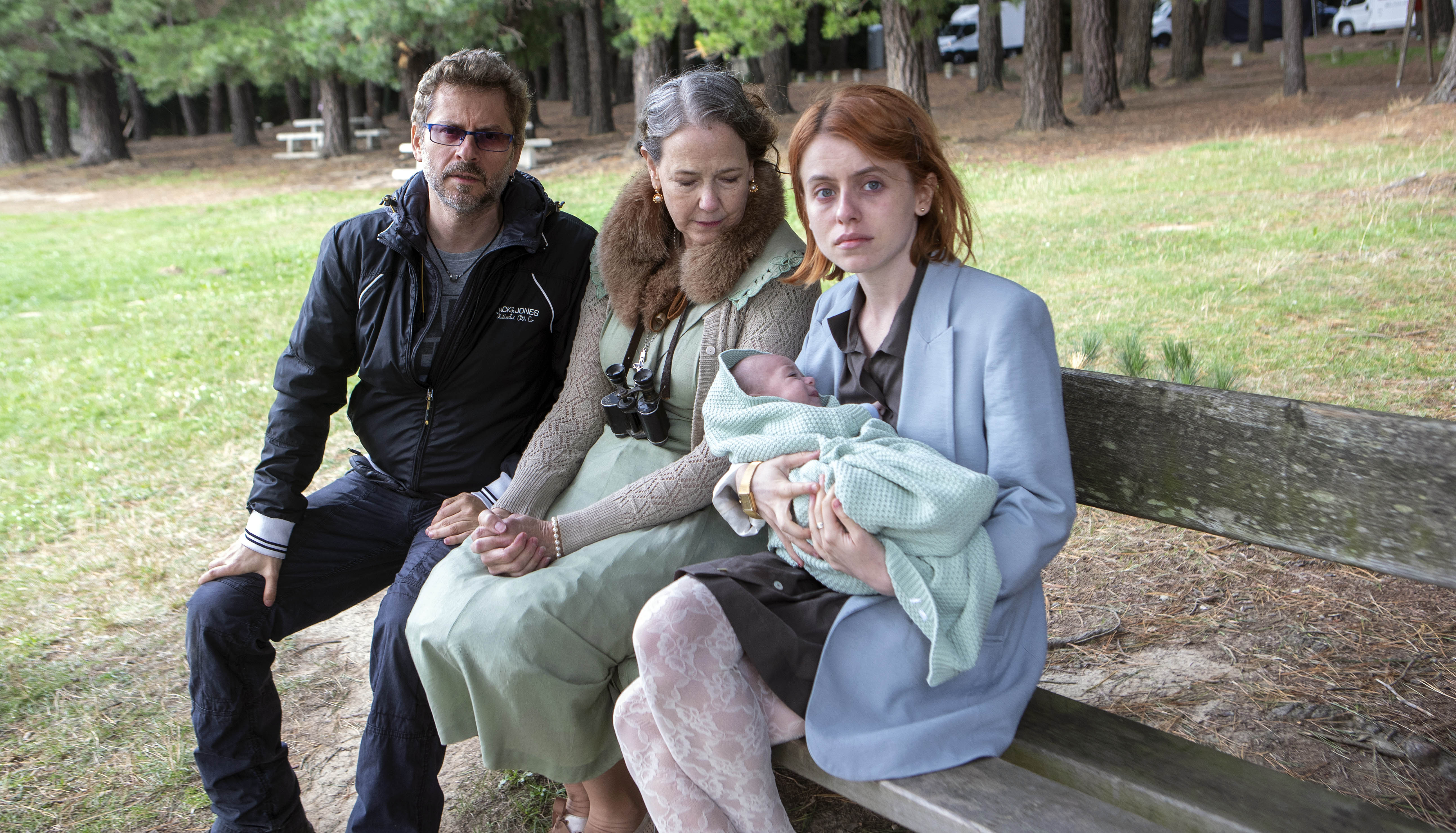 J. Bajo Ulloa, Harriet Sansom & Rosie Day shooting "Baby"