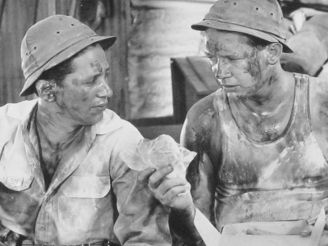 Eddie Acuff and Ross Alexander in Boulder Dam (1936)