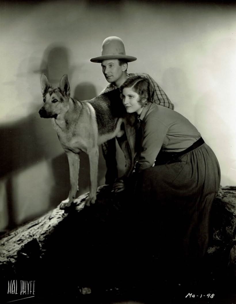 El Brendel, Janet Chandler, and Son O'Dawn in Born to Fight (1932)