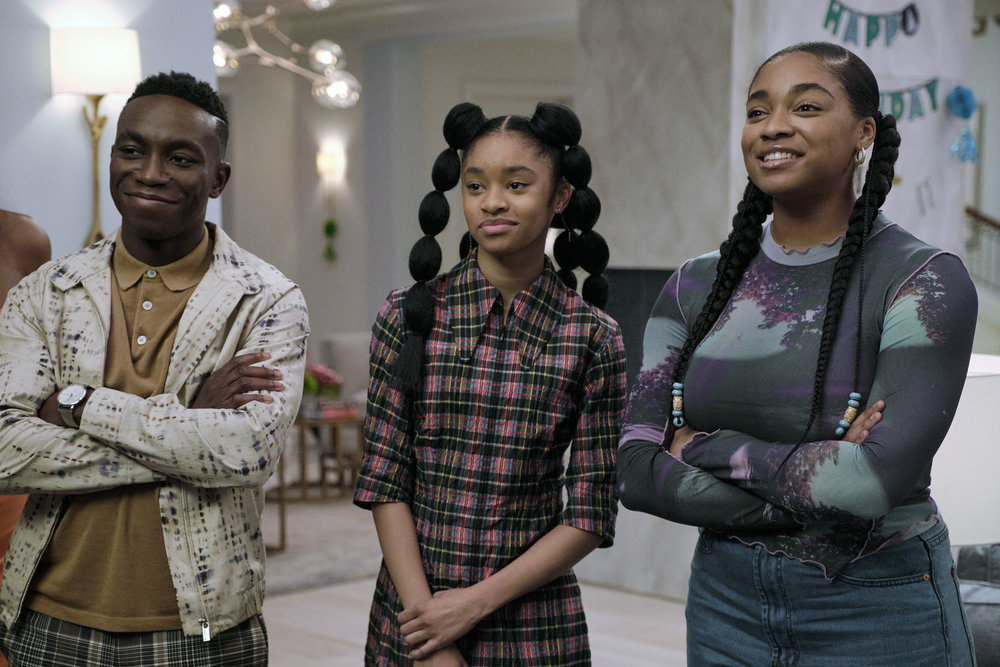 Simone Joy Jones, Akira Akbar, and Olly Sholotan in Bel-Air (2022)