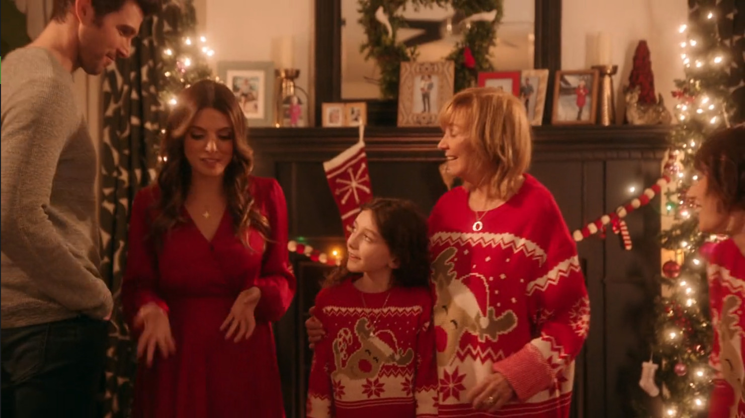 Debra McGrath, Anna Douglas, Eadie Murphy, Harmon Walsh, and Erin Agostino in Christmas by Candlelight (2023)