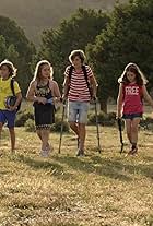 Alejandro Serrano, Mafalda Carbonell, Teresa Rodríguez, and Nico Rossi in La cápsula del tiempo (2019)