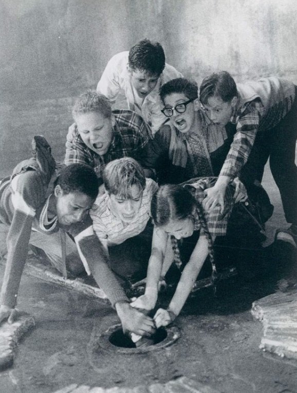 Jonathan Brandis, Seth Green, Brandon Crane, Adam Faraizl, Ben Heller, Emily Perkins, and Marlon Taylor in It (1990)