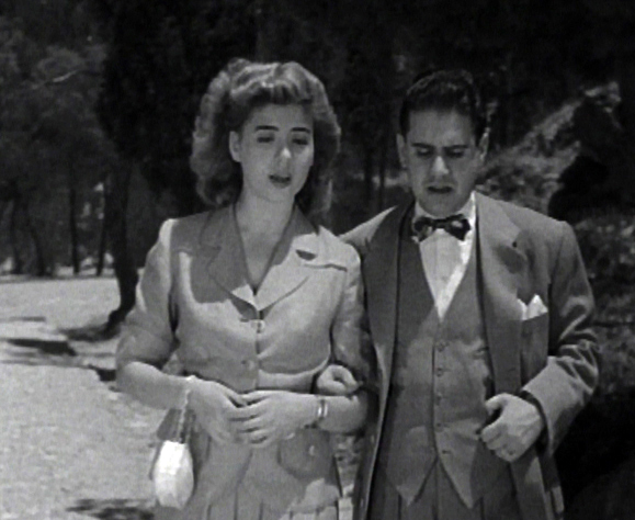 Giannis Gionakis and Anna Kyriakou in You've Got to Keep Cool (1951)