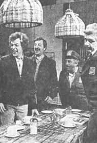 Louis De Santis, Gaétan Labrèche, Roger Lebel, Claude Michaud, and Lionel Villeneuve in Y'a pas de problème (1975)