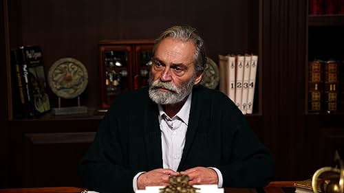 Haluk Bilginer in Baba (2022)