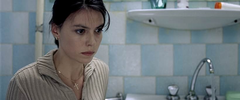 Laura Vasiliu in 4 Months, 3 Weeks and 2 Days (2007)