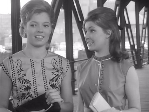 Katrin Schaake and Brigitte Skay in Hafenpolizei (1963)