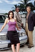 Robert Forster, Carla Gugino, and Bill Duke in Karen Sisco (2003)