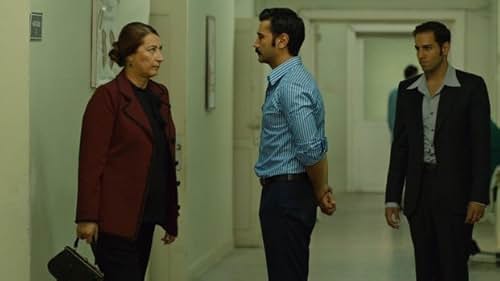 Aras Senol, Vahide Perçin, and Ugur Günes in 41. Bolum (2019)