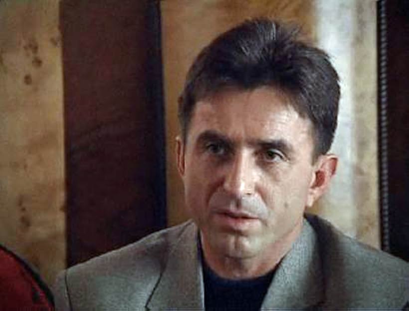 Mikhail Burd in Lov-servis (1995)