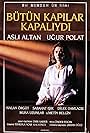 Bütün Kapilar Kapaliydi (1990)