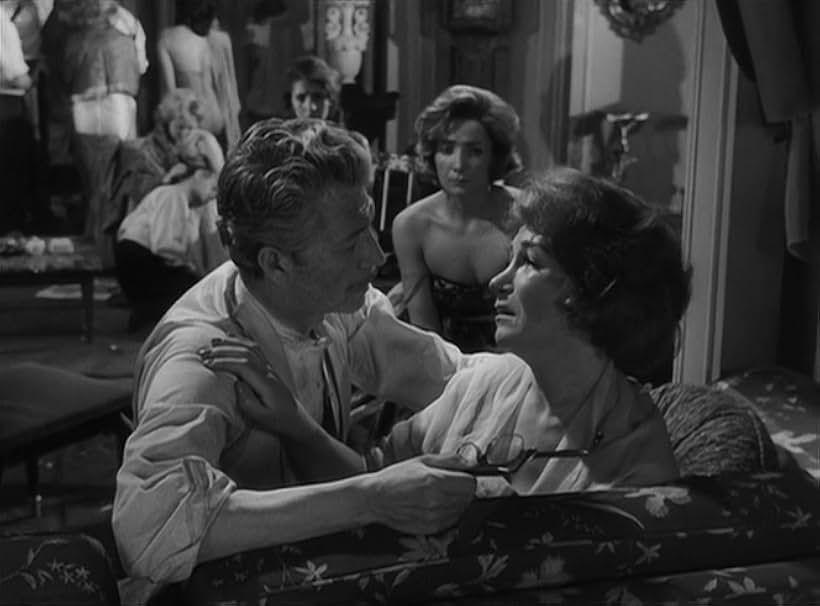 Jacqueline Andere, Augusto Benedico, Rosa Elena Durgel, and Bertha Moss in The Exterminating Angel (1962)