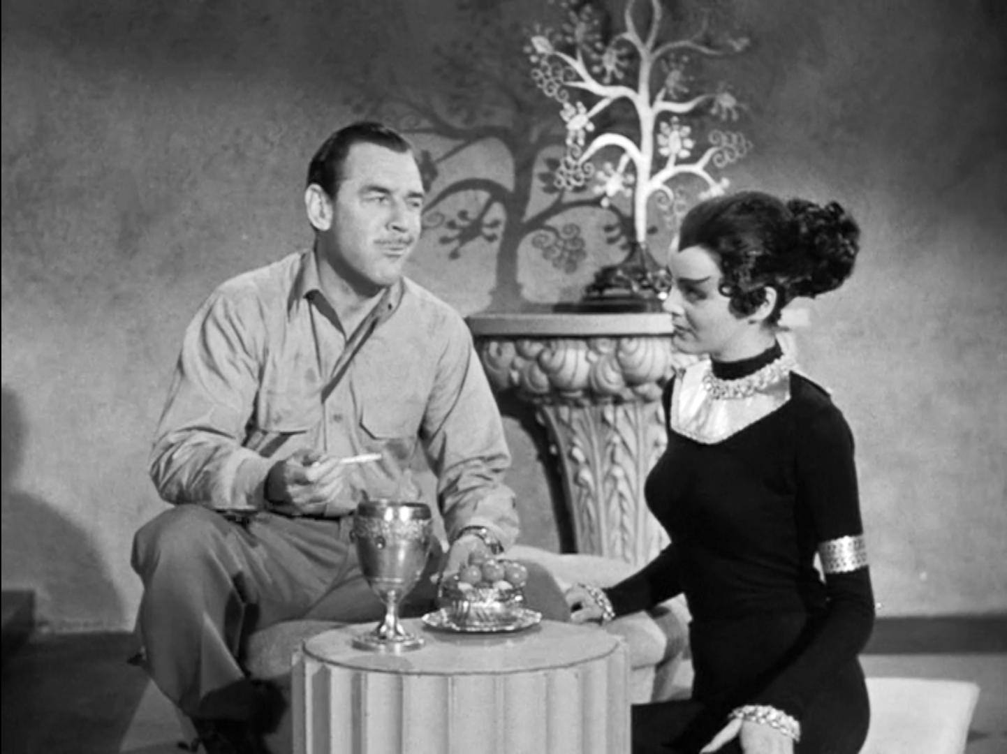 Suzanne Alexander and Douglas Fowley in Cat-Women of the Moon (1953)