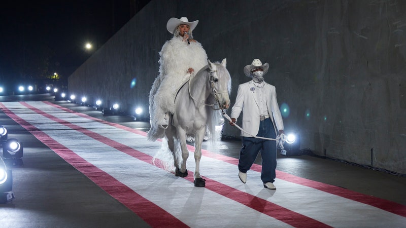 Watch Beyoncé’s NFL Christmas Halftime Show