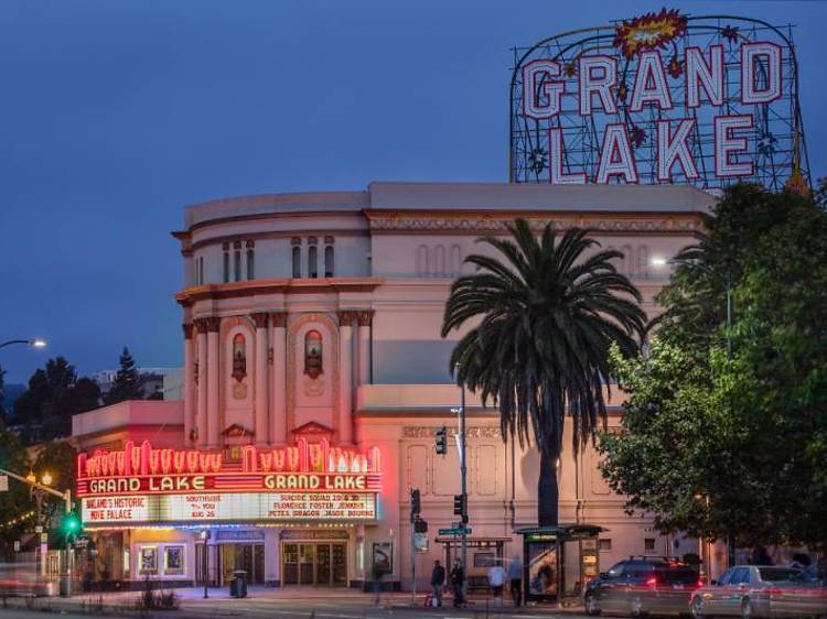 Grand Lake Theatre, Oakland