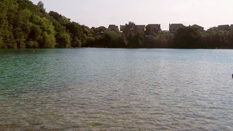 Divers Cove Reservoir, Godstone