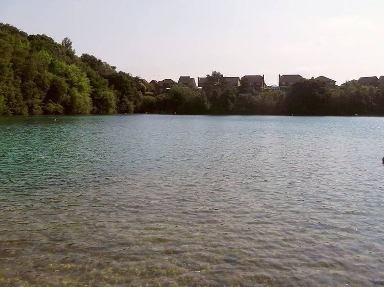 Divers Cove Reservoir, Godstone